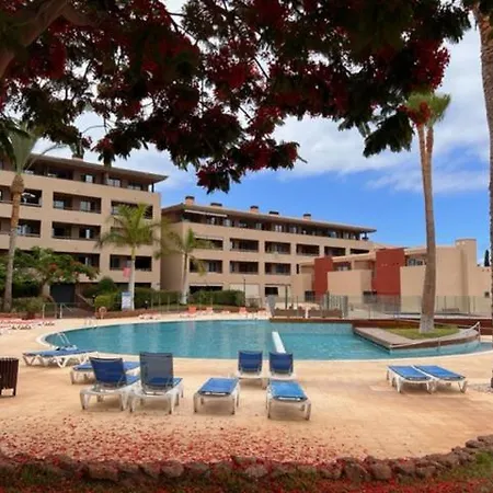 Apartamento #seaparaiso# Heated Pool,private Parking,fast Wifi