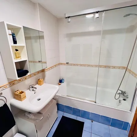 Apartamento #seaparaiso# Heated Pool,private Parking,fast Wifi