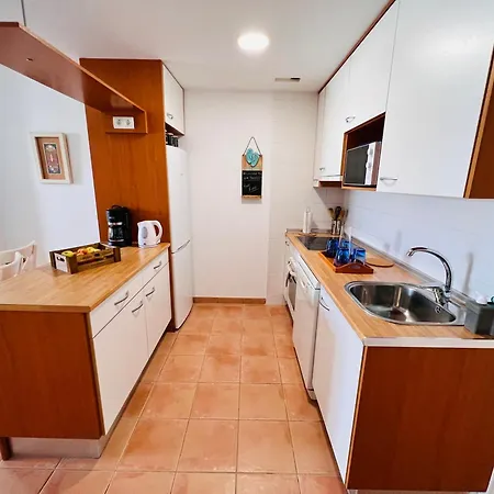 Apartamento #seaparaiso# Heated Pool,private Parking,fast Wifi *
